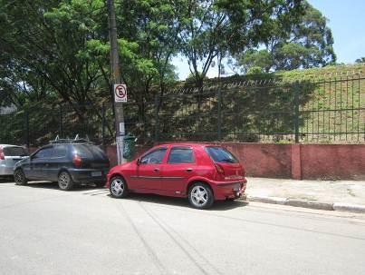 Rua Dona Luisa Tolle, veículos