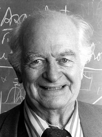 Linus Carl Pauling (1901-1994) Aumenta ao longo de um período da