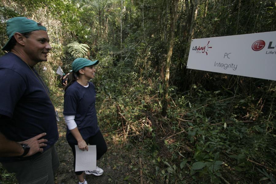 Juquitiba Desafio de Trekking No Desafio de Trekking os participantes progridem por um delimitado por PCs postos de conquista, utilizando mapa