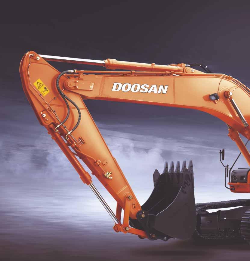 A escavadora hidráulica DOOSAN DX225LC: Um novo modelo com Descubra Estas Inovações!