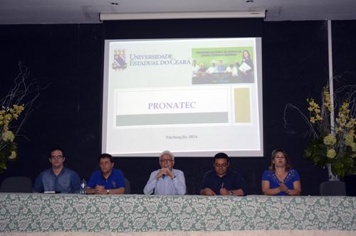 Permanente do Estado e representante da Secretaria de Saúde do Ceará (SESA), Silvia Bonfim; e o assessor técnico da SESA, José Luiz Paiva.