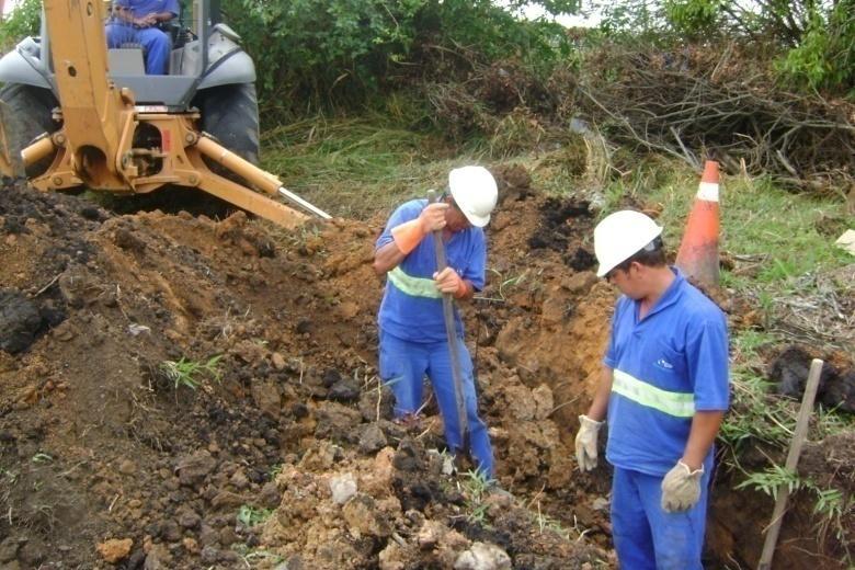 Guará, referente ao afundamento de esgoto.