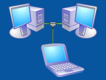 Processadores se comunicam através de linhas de comunicação barramento de alta velocidade ou linhas telefônicas Requerem infra-estrutura de rede Redes locais (LANs) ou redes de longa distância (WANs)