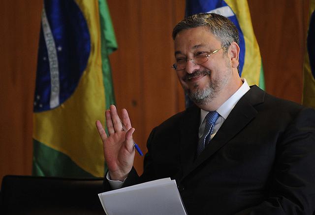 Com altas doses de cinismo, a operação avançou algumas casas rumo ao objetivo de barrar a candidatura de Lula em 2018 Na semana da independência, a Lava Jato voltou a ocupar a maior parte do