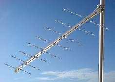 Empresa Certificada ISO 9 8 Antena Log-Periódica VHF Antena direcional para transmissão broadcast em VHF Banda I ou Banda III, com polarização Linear (Horizontal ou Vertical).