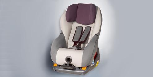 Adapta-se ao tamanho do pneu 215/50 R 17 91 H Dimensões: 6,5J x 17 20 Padrão do parafuso: 4 x 108 Segurança & Proteção Base ISOFIX para cadeira de segurança para criança Baby Safe Cadeira de criança
