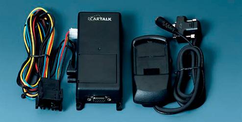 Conecta dispositivos de áudio a qualquer entrada AUX para altifalantes - no carro ou em casa Cabo flexível Compatível com qualquer dispositivo com jack normal de