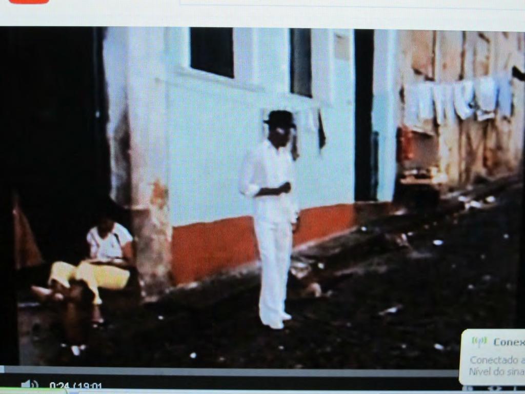 Figura 32: Frame do filme Nada Levarei quando morrer aqueles que mim deve cobrarei no inferno, 1981. Fonte: Miguel Rio Branco Site oficial do artista.
