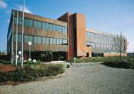 O Grupo Claudius Peters possui sede central em Buxtehude, Alemanha, onde estão localizados o Centro Técnico e