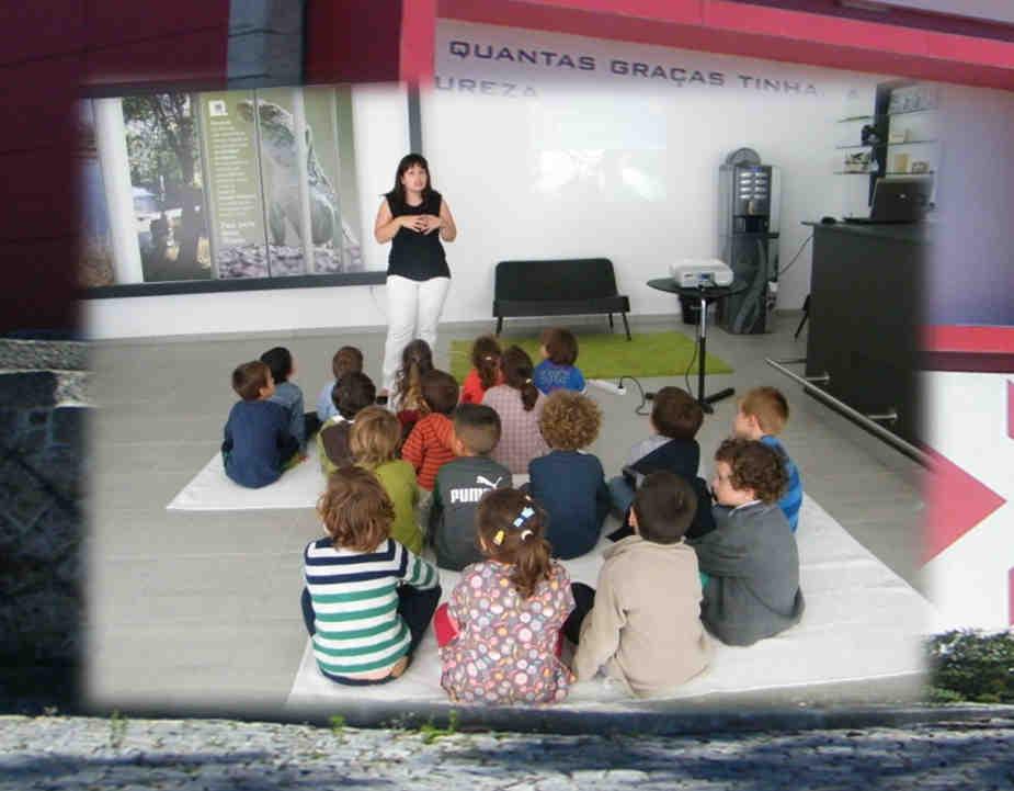 OUTRAS OFICINAS OFICINA À DESCOBERTA DOS FUNDOS MARINHOS DE FORMA A ASSINALAR ODIAMUNDIAL DO MAR,