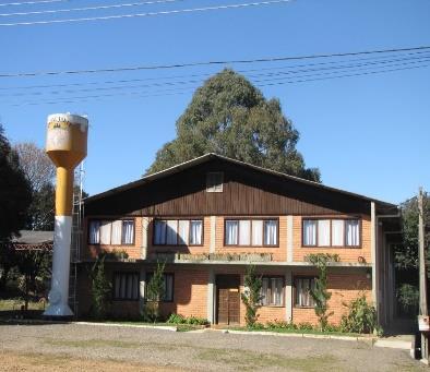 qual, os donos são da IECLB. Vale apena provar sua variedade de comida típica e o Chopp.