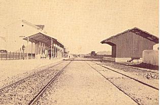 Estação de Carcavelos Estação da Parede No traçado ado original, apenas S. João do Estoril tinha estação de comboio.