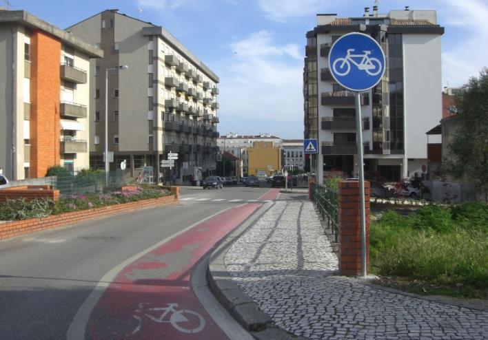 bicicletas, enquadrado na Agenda 21 Local de Águeda e no Pacto dos Autarcas, que visa promover a utilização da bicicleta por todos os munícipes, possibilitando que as suas deslocações na cidade se