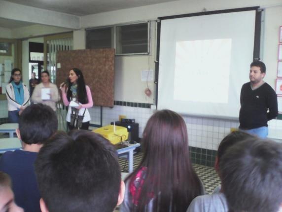 torcidas organizadas. Todas as salas do Ensino Fundamental II estavam presentes e torcendo para algum dos participantes. Registrou se momentos de grande ansiedade dos alunos.