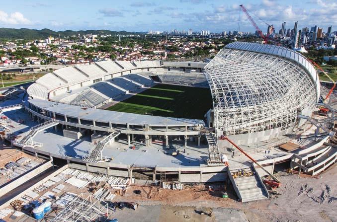 Na mjestu nove arene postojao je stadion iz 1972. s početnim kapacitetom od 55.000 gledatelja. Ime Estádio Dr.
