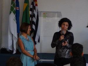 Palestra sobre Esclerose Múltipla No dia 1 de Outubro de 2015, em mais uma ação do NAPNE, esteve no Câmpus Guarulhos a Psicóloga Ana Maria Calzonieri da