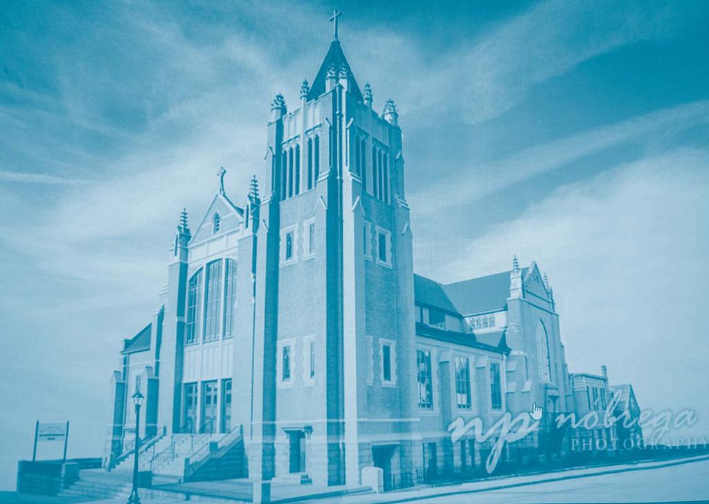 Mother Church of the Luso-American Parishes in the Fall River Diocese ~ Established in 1892 WELCOME TO THE MOTHER CHURCH OF THE LUSO-AMERICAN PARISHES IN THE FALL RIVER DIOCESE The Santo Christo