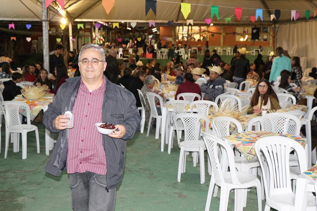 Esporte e lazer O filiado do SINTUFSC e sua família também podem participar das atividades culturais e esportivas.