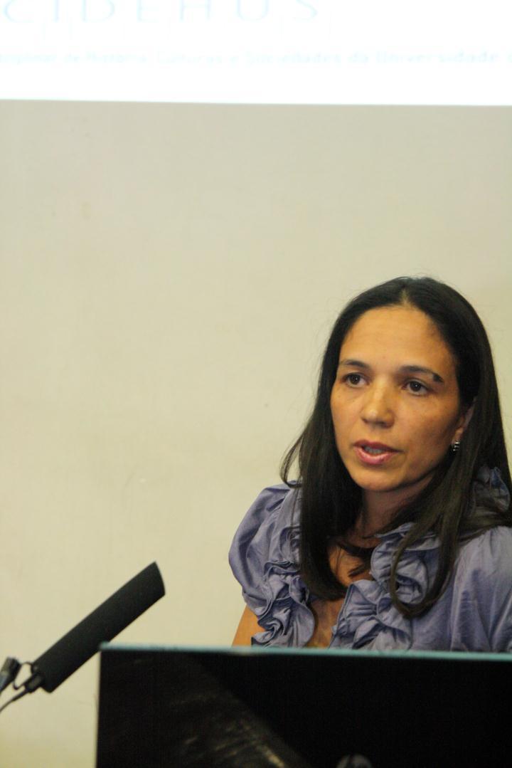Doutoranda Andréia Maciel, CIDEHUS, Universidade de Évora Apresentação A discriminação de género
