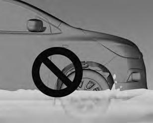 Black plate (10,1) 9-10 Condução e operação Condução em estradas molhadas Dirigir em locais alagados As áreas alagadas deverão ser evitadas em qualquer situação.