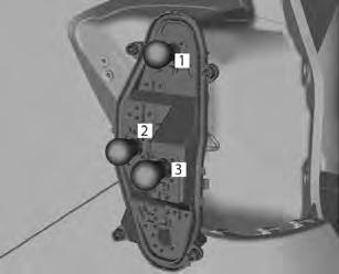 Black plate (23,1) Cuidados com o veículo 10-23 4. Remova a unidade da lanterna traseira.