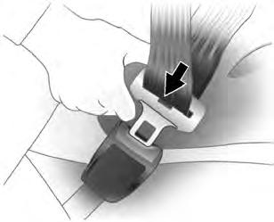 Nota: Não prenda ou instale acessórios ou outros objetos que possam interferir com o funcionamento dos tensionadores do cinto de segurança.