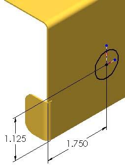 Lição 1 Manual de Treinamento do SolidWorks 2006 Modelagem de peças de chapas metálicas 39 Localize. Localize o sketch a partir das arestas do modelo usando as dimensões mostradas.