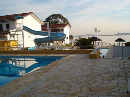 7 Millenium Flat Blue Tree Hotels Distante 6,2 km do Clube Av. Borges de Medeiros, 3120 Bairro Praia de Belas Fones: (+55 51) 3026.