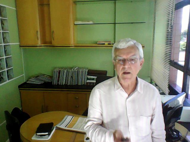 COMPLICAÇÕES DA SÍNDROME NEFRÓTICA ANTITROMBINA III: estado pró-trombótico (TVP, TEP E TROMBOSE DE VEIA RENAL) IMUNOGLOBULINAS IgG: infecção por germes encapsulados (pnm e PBE) TRANSFERRINA: anemia