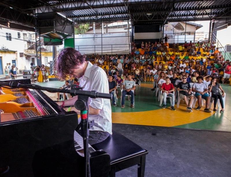 13/01/2016 Show do pianista pernambucano Vitor Araújo.