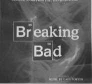6ª Questão: A história do seriado Breaking Bad gira em torno de um professor de Química do Ensino Médio com uma esposa grávida e um filho adolescente que sofre de paralisia cerebral.