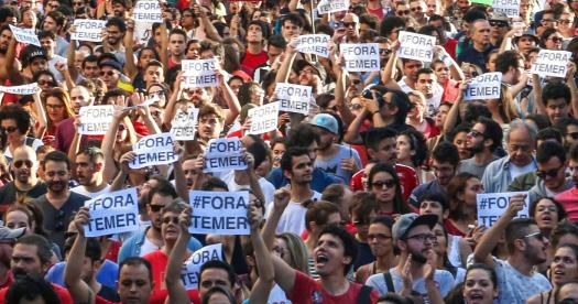 Dia 17 e 24 de maio: Ocupar Brasília contra reformas de Temer Votação da reforma é adiada e manifestações acontecem agora nos dias 17 e 24 de maio A CUT (Central Única dos Trabalhadores) enviou na