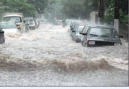 Ex:Inundações, fluxos de detritos ou de lama erosão hídrica e costeira ciclones