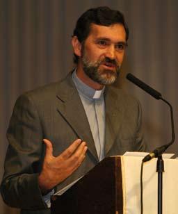 O conferencista Padre Mário Tavares de Oliveira são como no início. Já se fez uma grande caminhada e muito mais há por fazer na formação litúrgica.