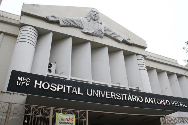Sobre os próximos Concursos para os Hospitais Universitários Federais EBSERH Cargo: *Enfermeiros: R$ 5.744,76 *Técnicos em Enfermagem: R$ 2.