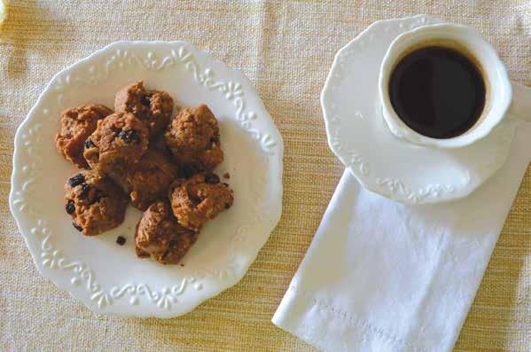 Cookies A linha cookies é composta por biscoitos doces e tradicionais, feitos com verdadeiros pedaços de seus ingredientes principais.