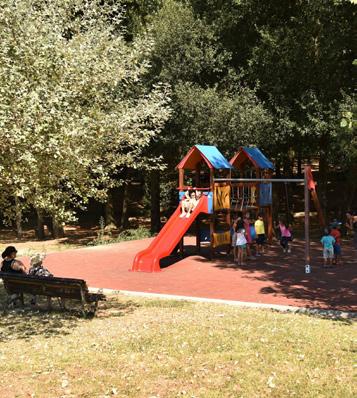 várias obras de beneficiação de equipamentos e espaços públicos Parque Infantil do Parque Municipal
