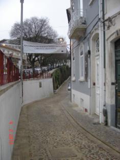 Estacionamento e Controlador de Trânsito O estacionamento foi colocado junto ao passeio de acesso aos edifícios em substituição do antigo que se