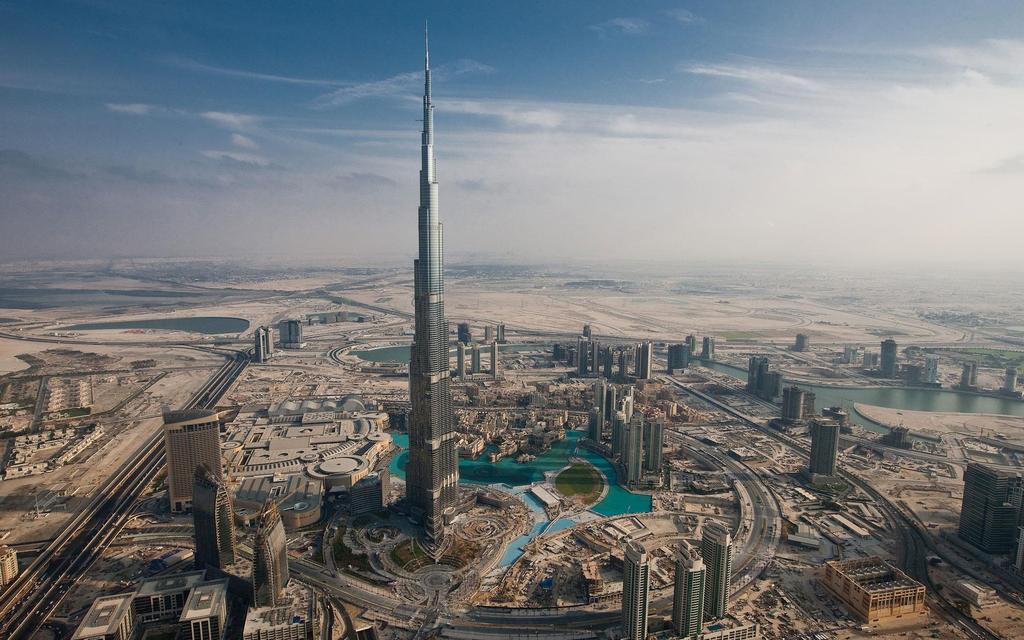 Exemplo: CONSTRUÇÃO DO BURJ KHALIFA Dubai, Emirados Árabes - 828m de