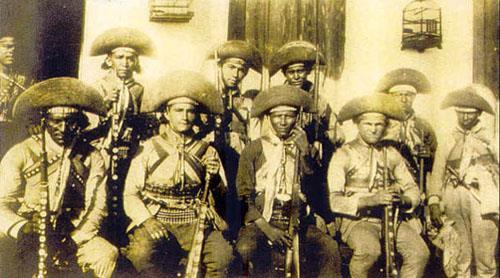 Banditismo Social ou Cangaço (NE 1890 1940): Bandos armados que percorriam o interior nordestino sobrevivendo de delitos. Principais bandos: Lampião e Curisco.