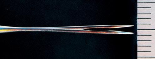 Por esta razão, a lâmina e a haste das agulhas Groz-Beckert são concebidas de forma a que as agulhas