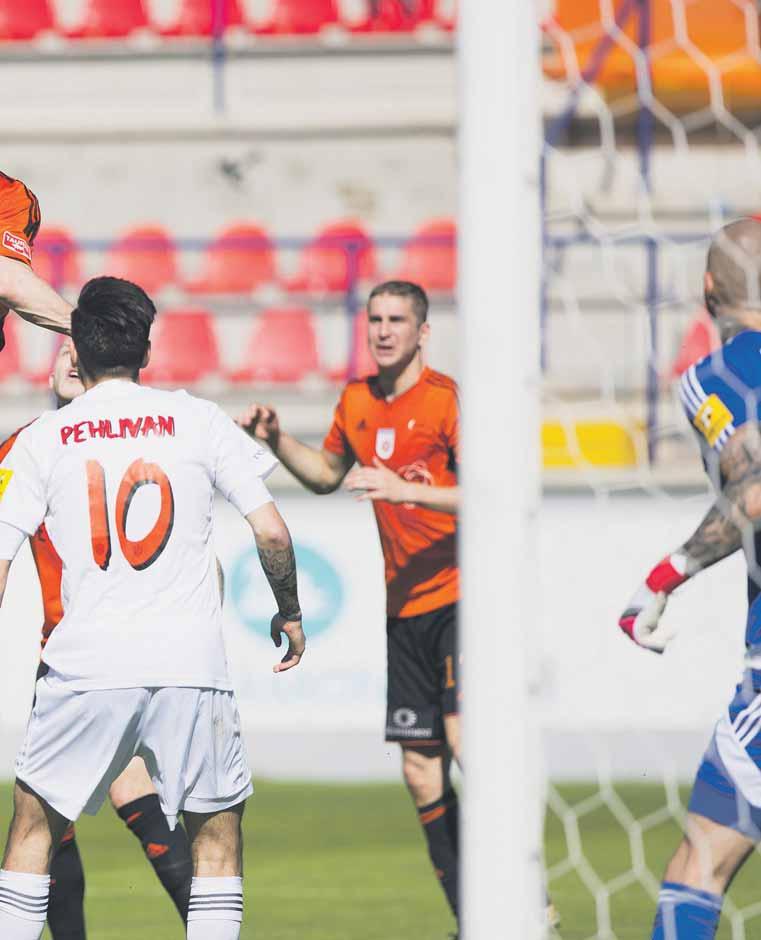 FUTBAL 3 Brankár futbalistov trnavského Spartaka MARTIN CHUDÝ popiera akúkoľvek korupciu Nepravdivé titulky nám ubližujú Brankár majstrovskej Trnavy Martin Chudý razantne popiera, že by sa hráči