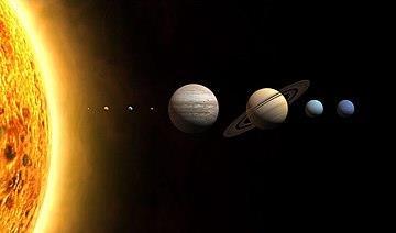 SISTEMA SOLAR O Sistema Solar é formado por um conjunto de oito planetas e vários astros que orbitam o Sol.