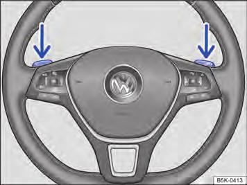 Para desativar o Tiptronic, puxar o seletor basculante direito na direção do volante por aproximadamente um segundo.