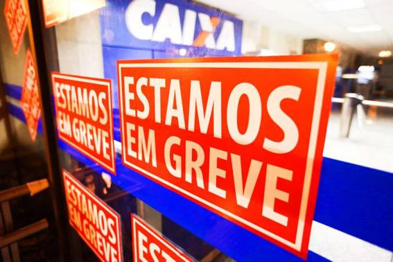 Sindicato dos Bancários de Brasília obtém liminar e Caixa é proibida de descontar o dia 30 Em despacho proferido na última sexta-feira (14), a Justiça do Trabalho concedeu liminar ao Sindicato,