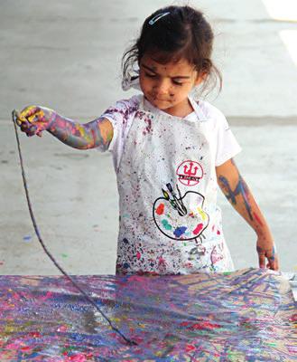 INFANTIL PINTANDO O 7 Atividade para pintar, desenhar, colar e criar, inspirada em temas literários, ecológicos e culturais, desenvolvendo assim as capacidades artísticas e criativas das crianças.