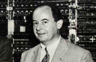 Segunda geração: transístores John von Neumann é considerado como o grande