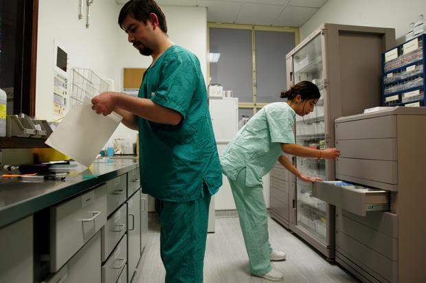 Participantes 5,000 profissionais de saúde, contexto hospitalar: Médicos Enfermeiros Assistentes operacionais Técnicos 8 Hospitais do distrito de Lisboa Hospital
