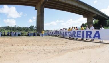 2014: Crise hídrica adiamento da renovação da outorga do Sist. Cantareira.