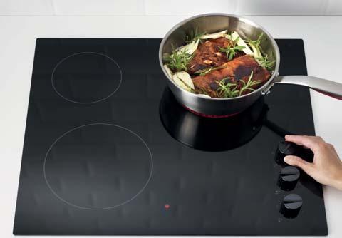 Adequada a uma cozinha pequena ou em conjunto com uma placa de indução ou a gás da mesma gama, dá-lhe a liberdade de escolher a forma como pretende cozinhar.